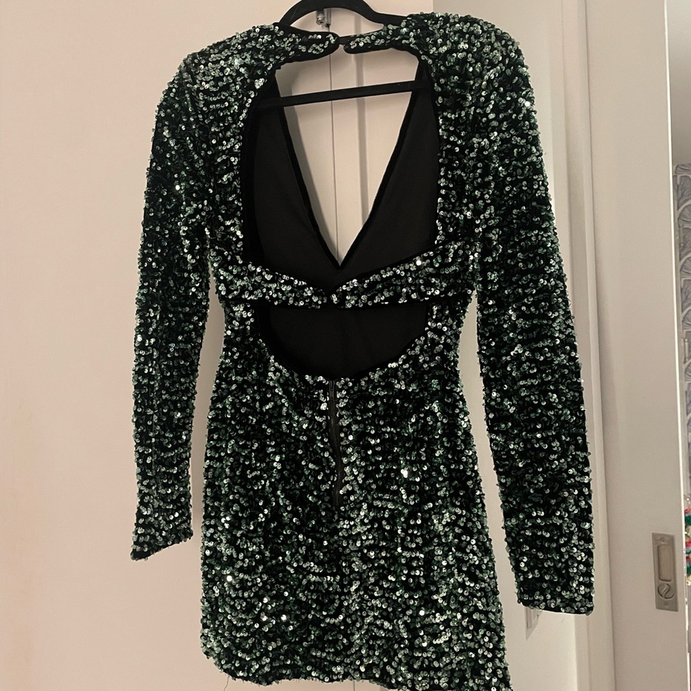 REVOLVE Bardot Sz M Green Sequin Mini Dress - Picture 11 of 12